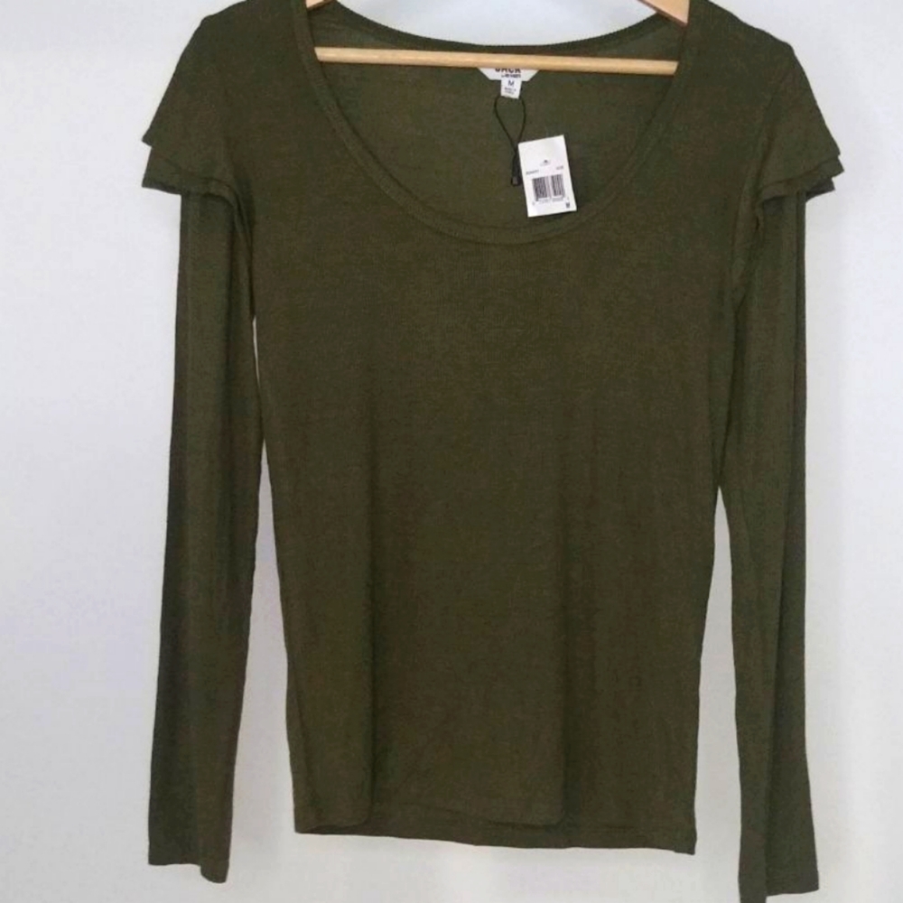 BB Dakota Jack Olive Green Top Size Medium
